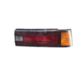 STOP LAMBASI SAG MITSUBISHI GALANT 85-86