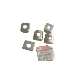 PUL TORSIYON CIVATA MITSUBISHI PAJERO 83-87