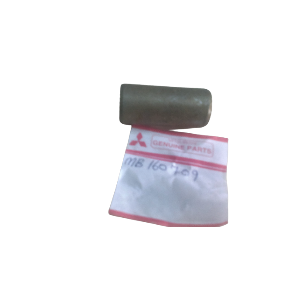 BAGLANTI BURCU ON DEFRANSIYEL MITSUBISHI PAJERO