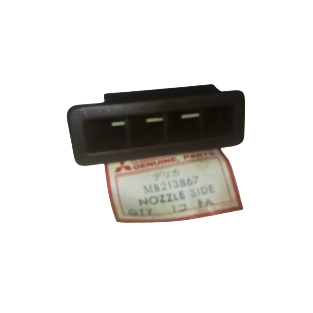 BAKALIT ON GOGUS YAN HAVA MITSUBISHI L300 84-87