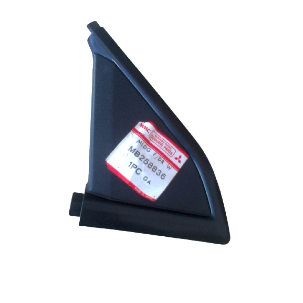 BAKALIT ON SAG KAPI CAM KOSE MITSUBISHI LANCER 86