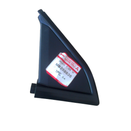BAKALIT ON SAG KAPI CAM KOSE MITSUBISHI LANCER 86