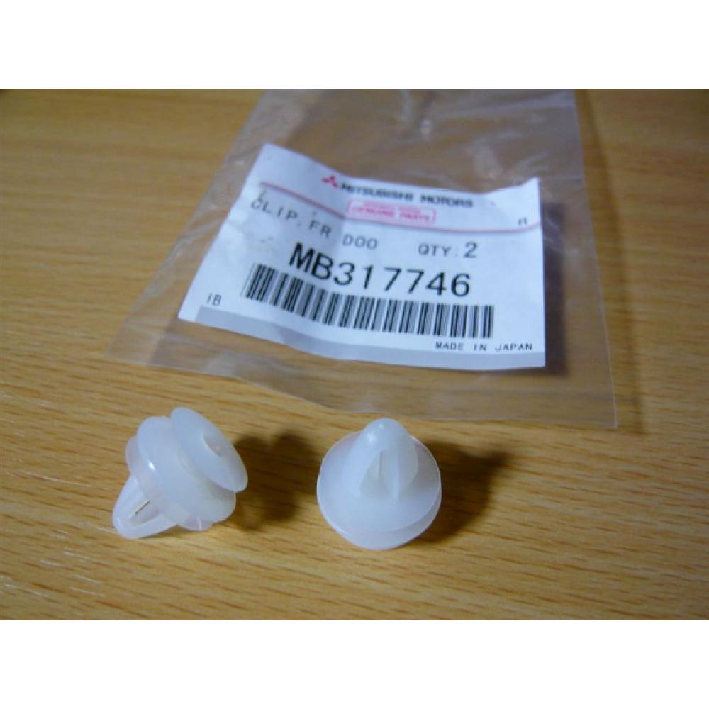 KLIPS ARKA KAPI IC TRIM MITSUBISHI GALANT 90