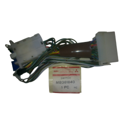 SIVIC (BUTON) TESISAT 4 LU FLASOR 
MITSUBISHI GALANT E15A 84-87