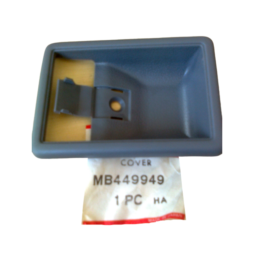 CERCEVE KAPI IC ACMA KOLU YUVASI ARKA 
MITSUBISHI LANCER 85