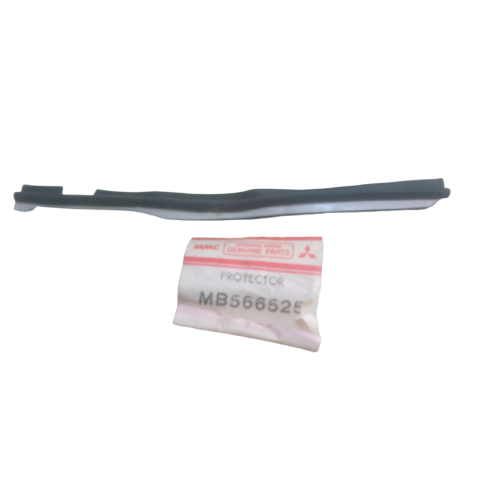 LASTIK PLAKA PANELI SOL MITSUBISHI GALANT 90