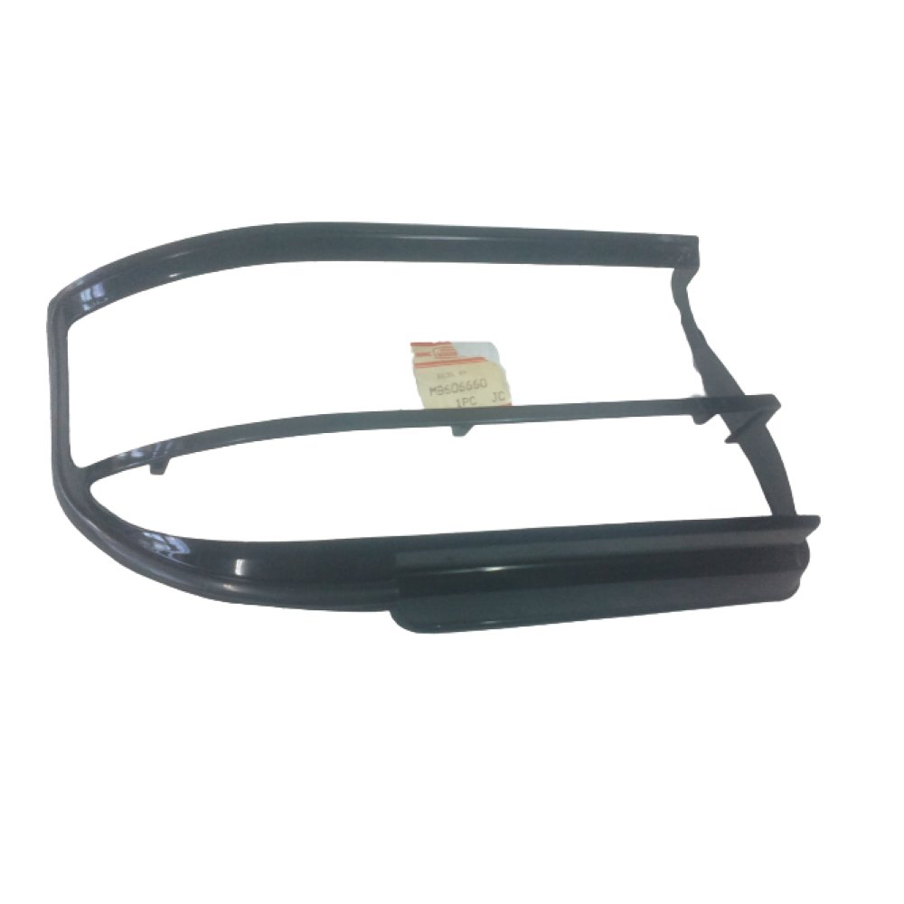 CERCEVE STOP LAMBASI SAG MITSUBISHI GALANT 90