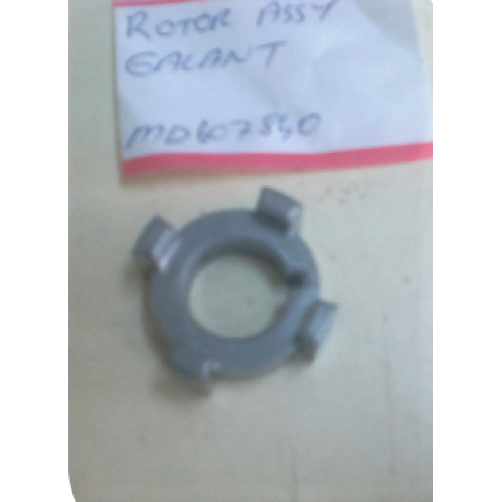 ROTOR DISTIRIBUTOR MITSUBISHI PAJERO 83-84