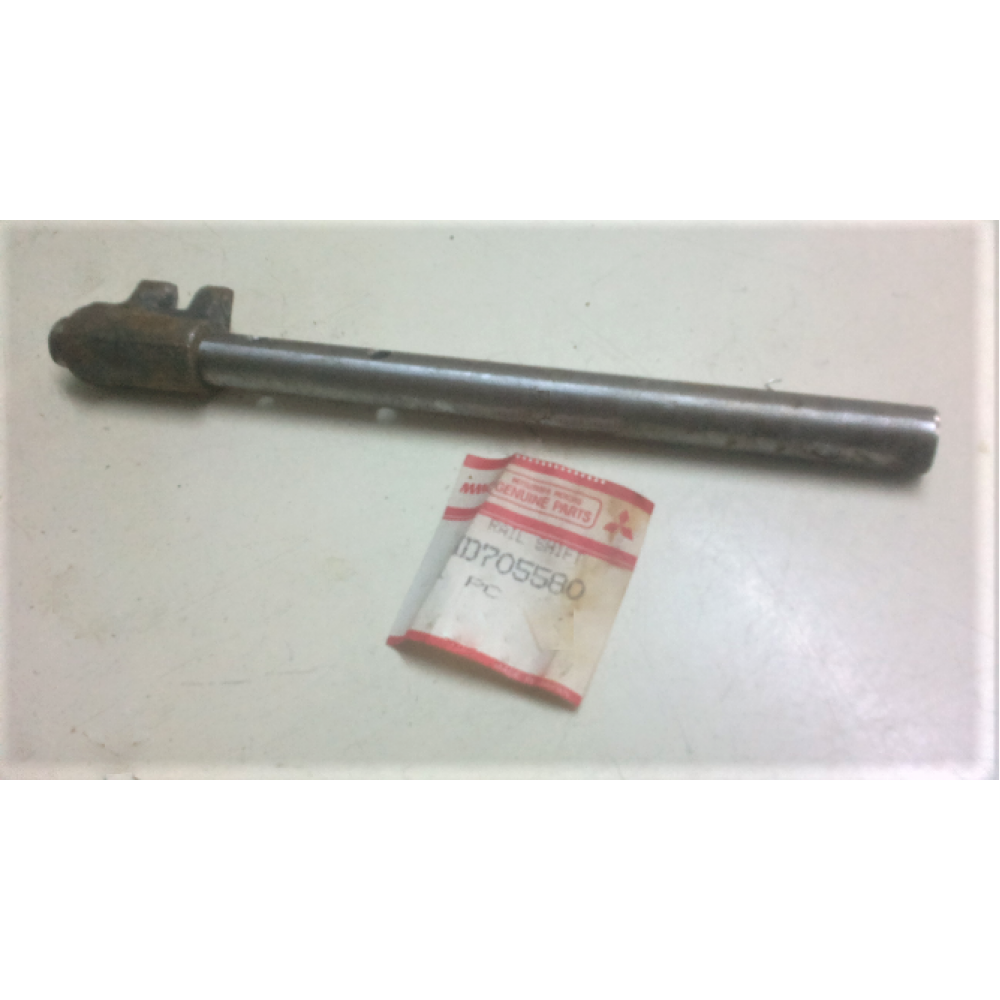 MIL AYIRICI 1.-2. VITES MITSUBISHI L300 81