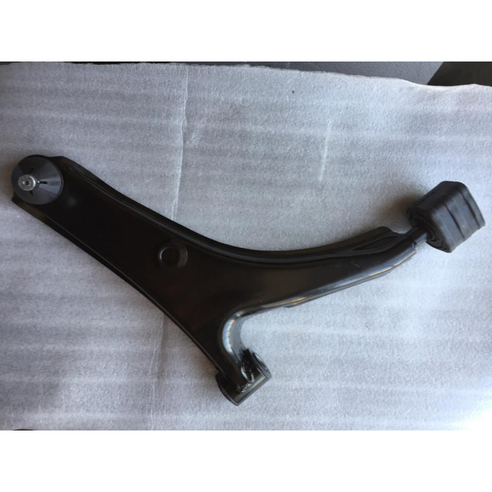 SALINCAK ALT SAG BURCLU ROTILLI SUZUKI SWIFT 90-01